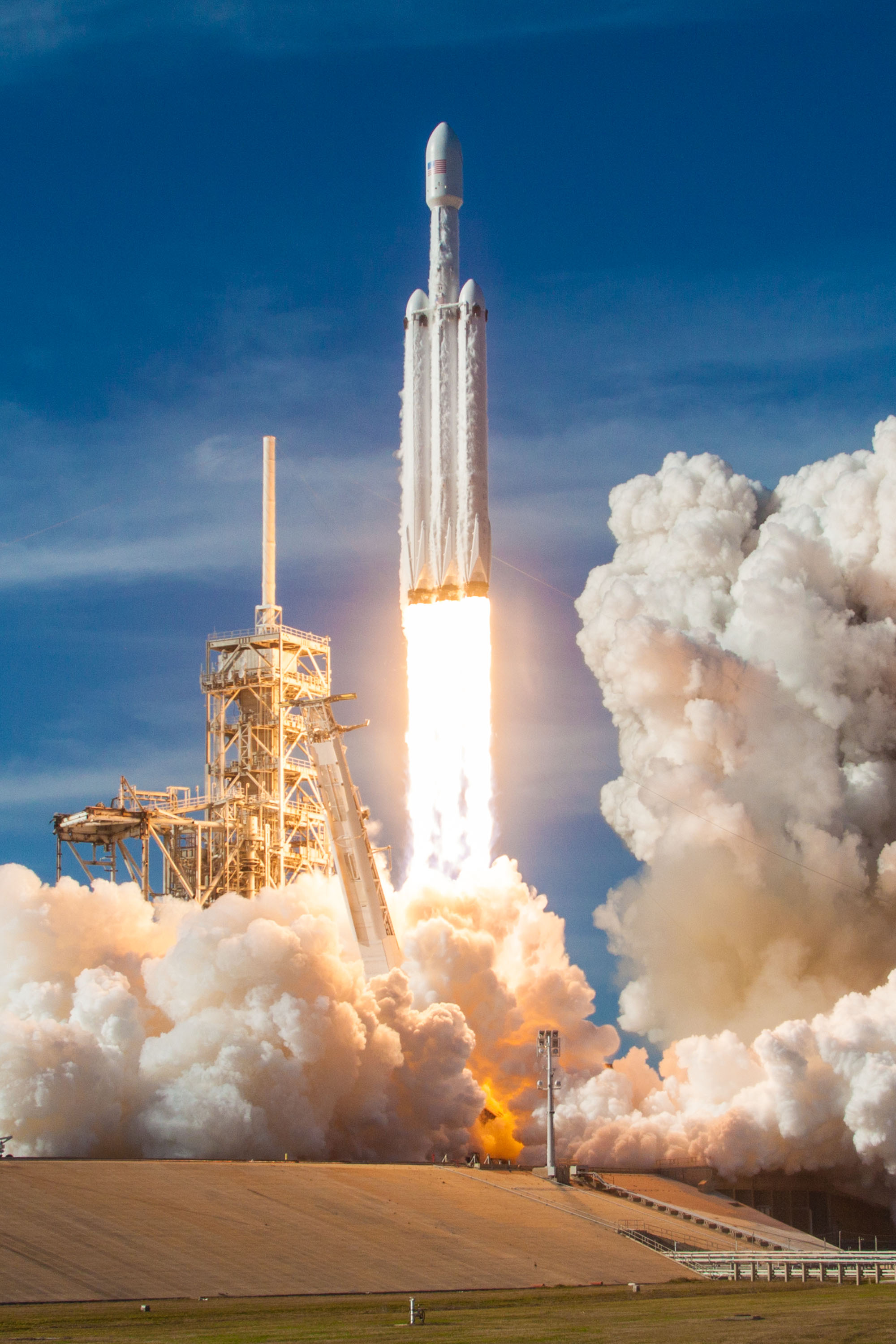 Falcon Heavy launch USSF SpaceX most powerful operational rocket